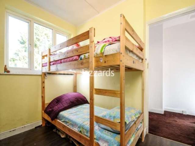  Image of 2 bedroom Semi-Detached house for sale in Hounslow Road Hanworth Feltham TW13 at Hanworth, TW13 5JE