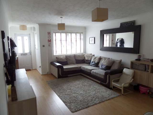  Image of 2 bedroom End of Terrace for sale in Hyde Close Newport Pagnell MK16 at Newport Pagnell, MK16 0NL