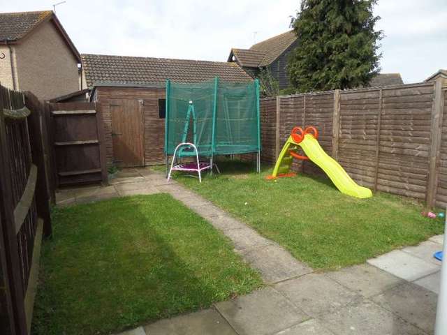  Image of 2 bedroom End of Terrace for sale in Hyde Close Newport Pagnell MK16 at Newport Pagnell, MK16 0NL