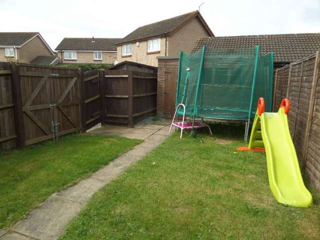 Image of 2 bedroom End of Terrace for sale in Hyde Close Newport Pagnell MK16 at Newport Pagnell, MK16 0NL