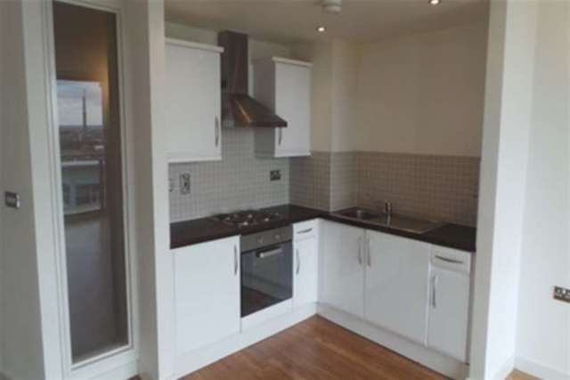 Image of 1 bedroom Property to rent in Bolero Square Nottingham NG1 at Nottingham, NG1 1LY
