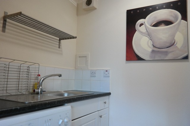 Image of 1 bedroom Flat to rent in Ingram Street Glasgow G1 at City Centre Glasgow Glasgow, G1 1DX