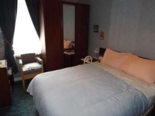  Image of 2 bedroom Bungalow for sale in Inverkip Road Greenock PA16 at Greenock Inverclyde Greenock, PA16 9EX