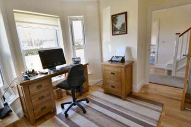  Image of 4 bedroom Detached house for sale in Invicta Road Whitstable CT5 at Invicta Road  WHITSTABLE, CT5 1PN