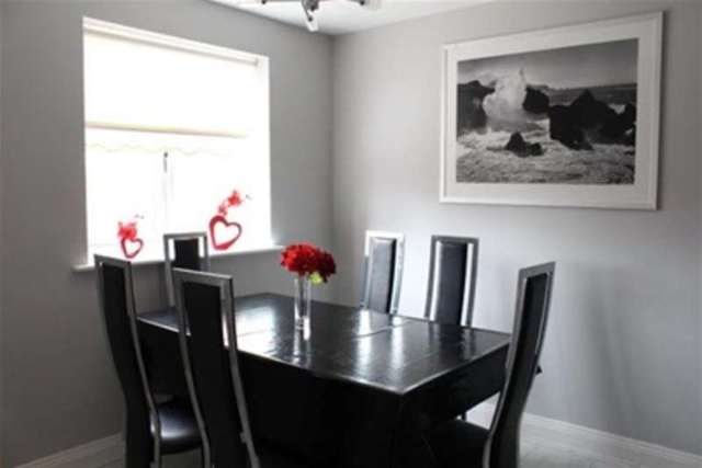  Image of 4 bedroom Property to rent in Iona Crescent Widnes WA8 at Widnes, WA8 5AD