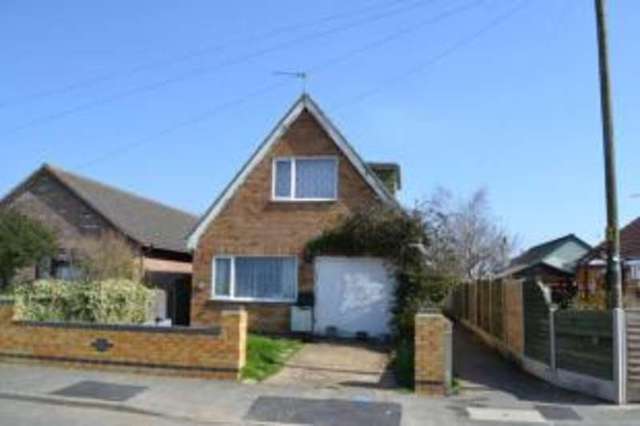  Image of 3 bedroom Bungalow for sale in Rosemary Way Jaywick Clacton-on-Sea CO15 at Jaywick Clacton-on-Sea Jaywick, CO15 2SB