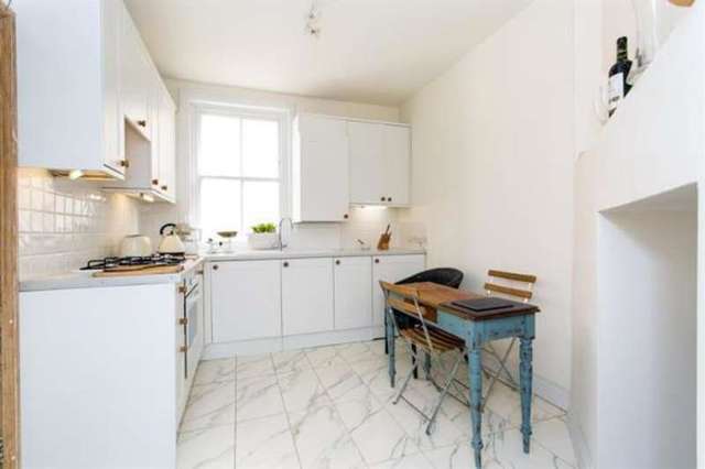  Image of 1 bedroom Flat for sale in Queen's Club Gardens London W14 at Queens Club Gardens London Kensington & Chelsea, W14 9SH