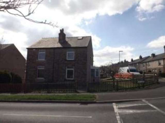  Image of 3 bedroom Semi-Detached house for sale in Jim Lane Marsh Huddersfield HD1 at Huddersfield West Yorkshire Huddersfield, HD1 4QS