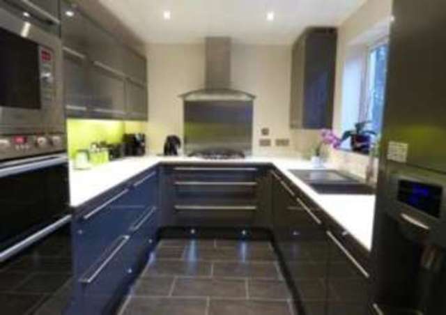  Image of 2 bedroom Flat for sale in Mayfield Road Worcester WR3 at 71 Mayfield Road Worcester Claines, WR3 8NR