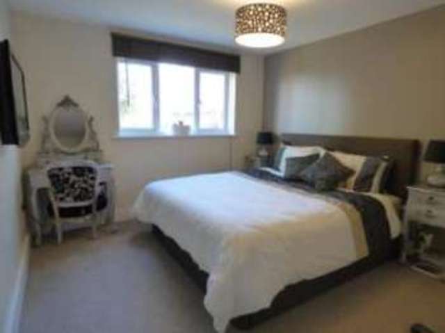  Image of 2 bedroom Flat for sale in Mayfield Road Worcester WR3 at 71 Mayfield Road Worcester Claines, WR3 8NR