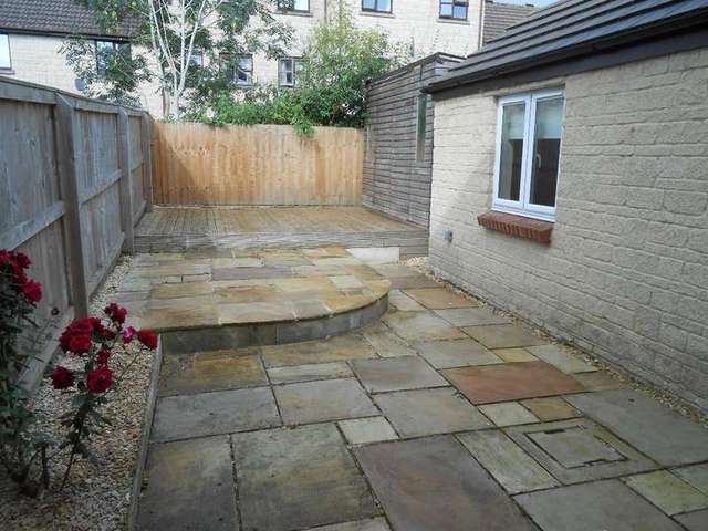  Image of 3 bedroom Flat to rent in Kemble Drive Cirencester GL7 at Cirencester, GL7 1WZ