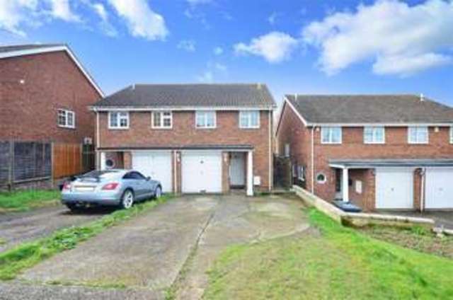  Image of 3 bedroom Semi-Detached house for sale in Kemsley Close Greenhithe DA9 at Greenhithe Kent Greenhithe, DA9 9LS