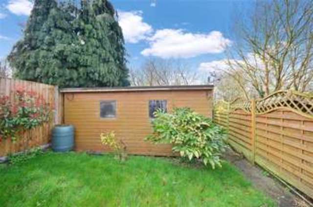  Image of 3 bedroom Semi-Detached house for sale in Kemsley Close Greenhithe DA9 at Greenhithe Kent Greenhithe, DA9 9LS