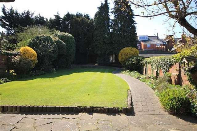  Image of 5 bedroom Detached house for sale in Kendrick Road Reading RG1 at Reading, RG1 5DW