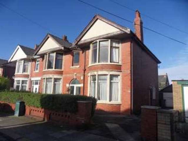  Image of 2 bedroom Flat for sale in Kenilworth Gardens Blackpool FY4 at Kenilworth Gardens  Blackpool, FY4 1JL