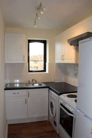  Image of Studio flat to rent in Kennet Close Berinsfield Wallingford OX10 at Kennet Close Berinsfield Wallingford, OX10 7QE