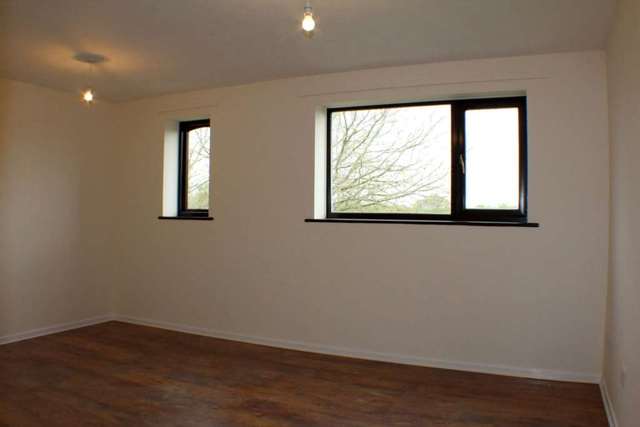  Image of Studio flat to rent in Kennet Close Berinsfield Wallingford OX10 at Kennet Close Berinsfield Wallingford, OX10 7QE