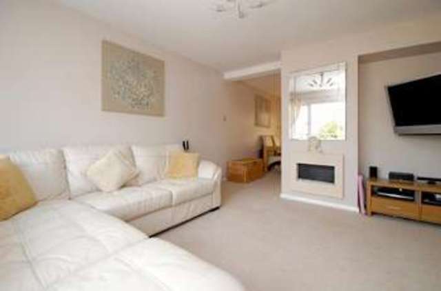  Image of 3 bedroom Detached house for sale in Kennet Road Abingdon OX14 at Kennet Road  Abingdon, OX14 3ST