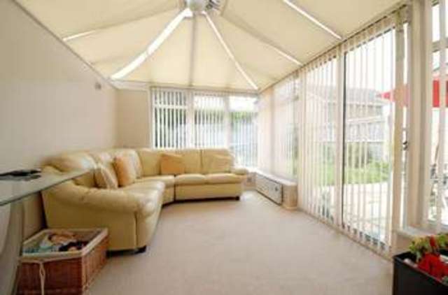  Image of 3 bedroom Detached house for sale in Kennet Road Abingdon OX14 at Kennet Road  Abingdon, OX14 3ST