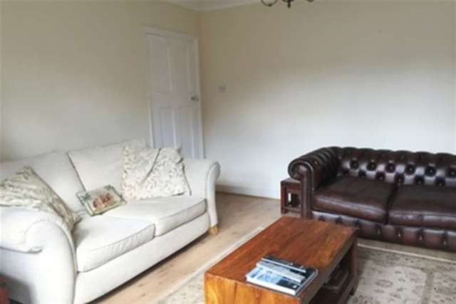  Image of 3 bedroom Detached house to rent in Kennington Road Kennington Oxford OX1 at Kennington, OX1 5NZ