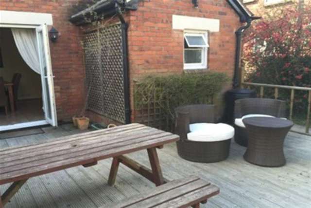  Image of 3 bedroom Detached house to rent in Kennington Road Kennington Oxford OX1 at Kennington, OX1 5NZ