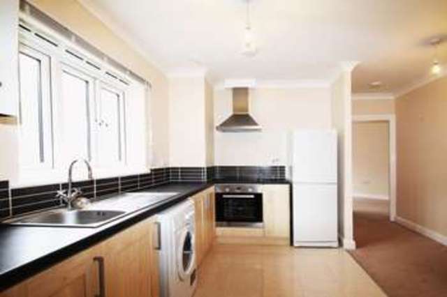  Image of 1 bedroom Flat to rent in Kestrel Road Chatham ME5 at Kestrel Road  Chatham, ME5 8TZ