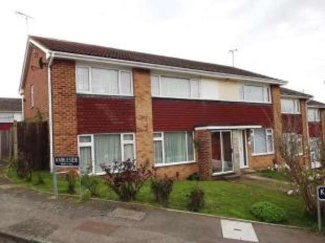  Image of 4 bedroom Semi-Detached house for sale in Keswick Avenue Sittingbourne ME10 at Sittingbourne Kent Murston, ME10 3AU