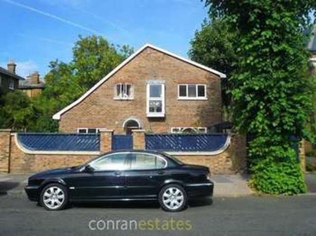  Image of 3 bedroom Detached house to rent in Kidbrooke Grove London SE3 at Kidbrooke Grove  Blackheath, SE3 0PG