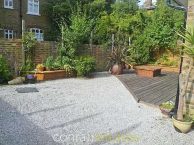  Image of 3 bedroom Detached house to rent in Kidbrooke Grove London SE3 at Kidbrooke Grove  Blackheath, SE3 0PG