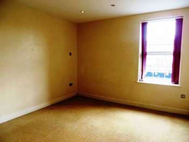  Image of 2 bedroom Flat to rent in King Street Southport PR8 at King Street  Southport, PR8 1LG