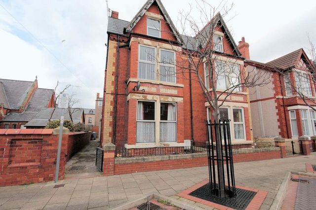  Image of 2 bedroom Flat to rent in Kings Avenue Rhyl LL18 at Kings Avenue  Rhyl, LL18 1LT