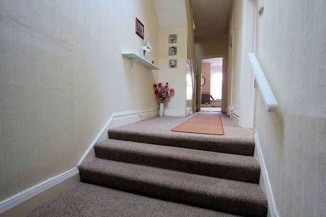  Image of 2 bedroom Flat to rent in Kings Avenue Rhyl LL18 at Kings Avenue  Rhyl, LL18 1LT
