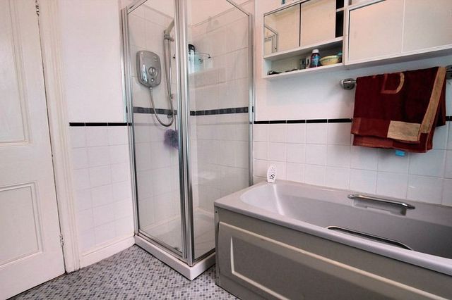  Image of 2 bedroom Flat to rent in Kings Avenue Rhyl LL18 at Kings Avenue  Rhyl, LL18 1LT