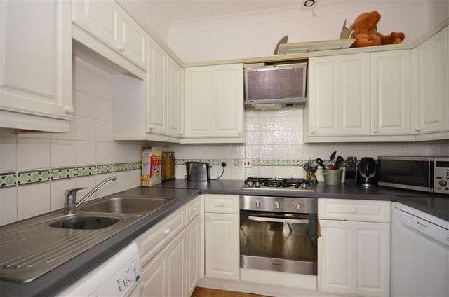  Image of 2 bedroom Flat for sale in Kings Road Brighton BN1 at Brighton East Sussex Brighton, BN1 2PJ
