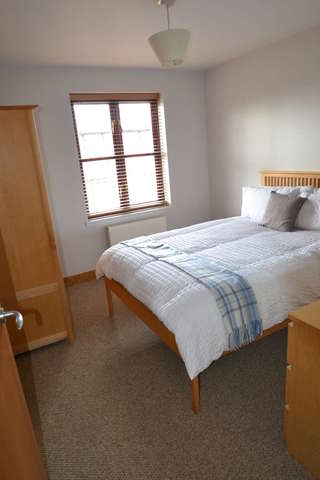 Image of 2 bedroom Flat to rent in Kingsley Mews London E1W at Wapping, E1W 3HZ