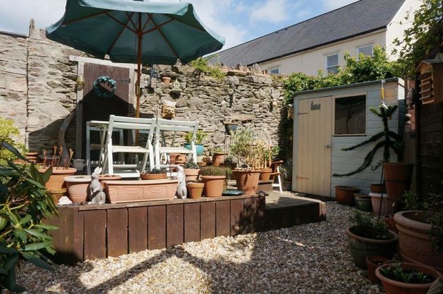  Image of 3 bedroom Terraced house for sale in Kingston Road Taunton TA2 at Kingston Road  Taunton, TA2 7SE