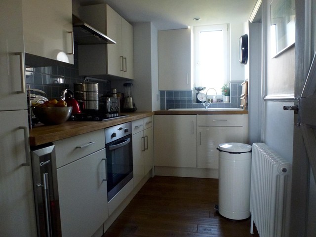  Image of 2 bedroom Flat to rent in Kingsway Hove BN3 at Hove, BN3 4FD