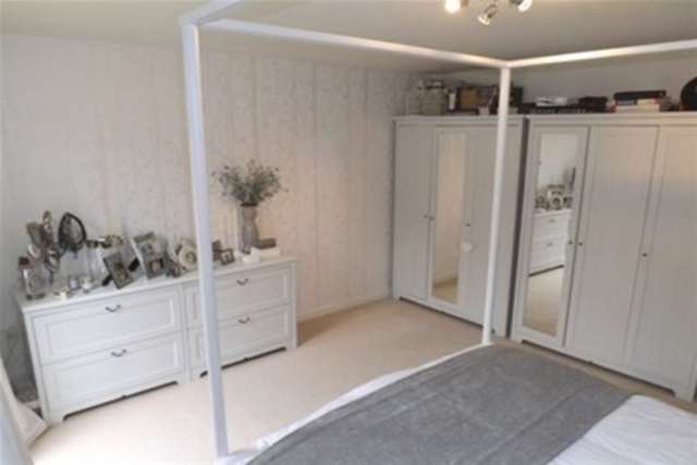  Image of 2 bedroom Flat to rent in Kingswood Sheffield S6 at Sheffield, S6 1RF