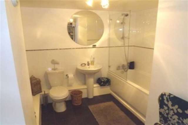  Image of 2 bedroom Flat to rent in Kingswood Sheffield S6 at Sheffield, S6 1RF
