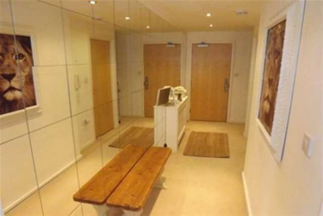  Image of 2 bedroom Flat to rent in Kingswood Sheffield S6 at Sheffield, S6 1RF