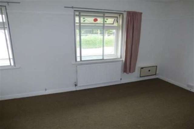  Image of 3 bedroom Terraced house to rent in Kitts Green Road Birmingham B33 at Birmingham, B33 9QN