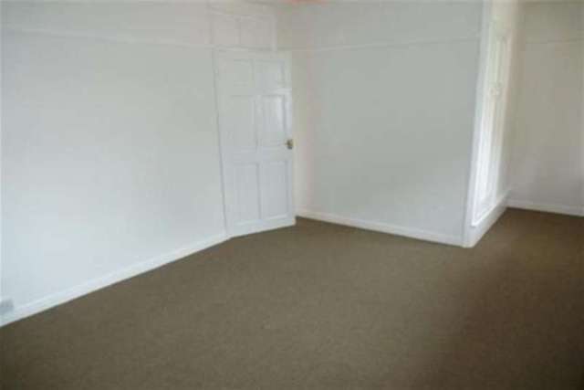  Image of 3 bedroom Terraced house to rent in Kitts Green Road Birmingham B33 at Birmingham, B33 9QN