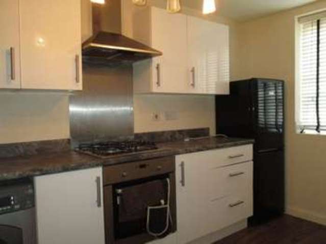  Image of 5 bedroom Semi-Detached house to rent in Kyngston Road West Bromwich B71 at Kyngston Road  West Bromwich, B71 4DX