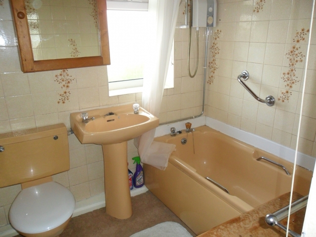  Image of 2 bedroom Maisonette to rent in Laburnum Road Mexborough S64 at laburnum Road  Doncaster, S64 9RU
