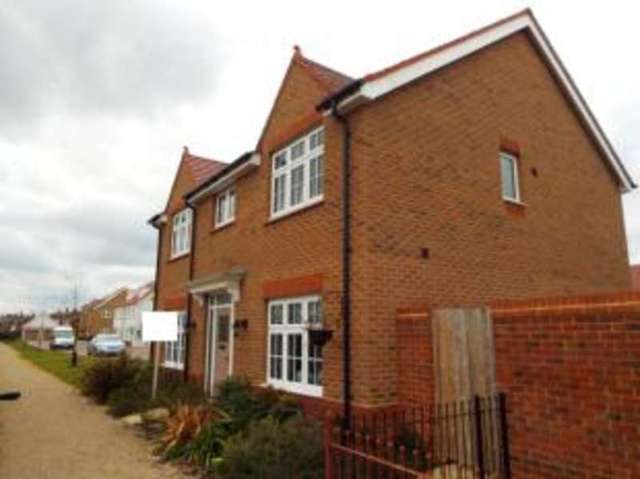  Image of 4 bedroom Detached house for sale in Lakeside Avenue Faversham ME13 at Faversham Kent Oare, ME13 7FE