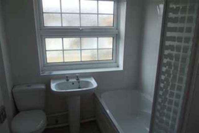  Image of 4 bedroom Detached house to rent in Lammasmead Broxbourne EN10 at Broxbourne, EN10 6PG
