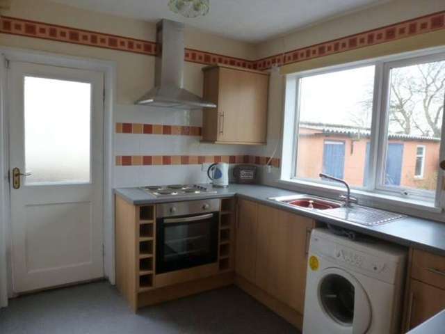  Image of 3 bedroom End of Terrace to rent in Landseer Avenue Bristol BS7 at Lockleaze Bristol Stapleton, BS7 9YT