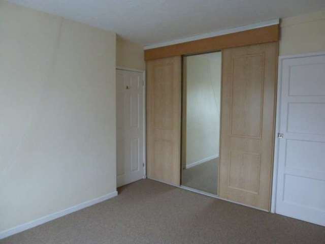  Image of 3 bedroom End of Terrace to rent in Landseer Avenue Bristol BS7 at Lockleaze Bristol Stapleton, BS7 9YT