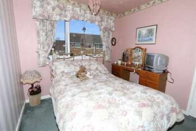  Image of 3 bedroom Semi-Detached house for sale in Langdale Close Gawsworth Macclesfield SK11 at Macclesfield Cheshire Macclesfield, SK11 7YS