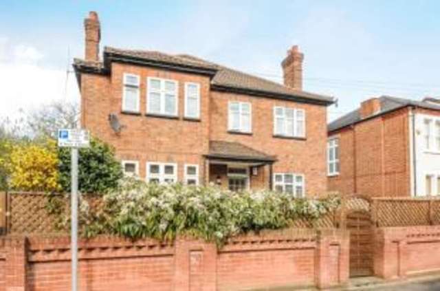  Image of 2 bedroom Maisonette for sale in Lansdowne Road Bromley BR1 at Bromley  Bromley, BR1 3PQ